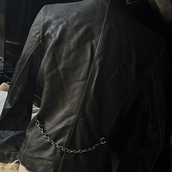 Leather jacket - Picture 4 of 5